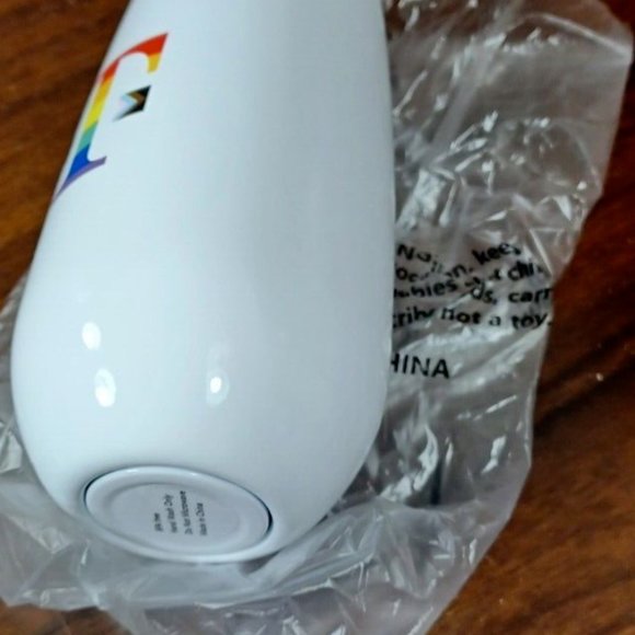 T-Mobile Pride Tumblers Insulated -  T mobile Cup Mug with Sipper Lid -NEW- - Picture 8 of 9